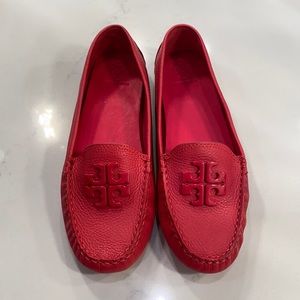 BRAND NEW Tory Burch pink driving loafers size 8 never before worn